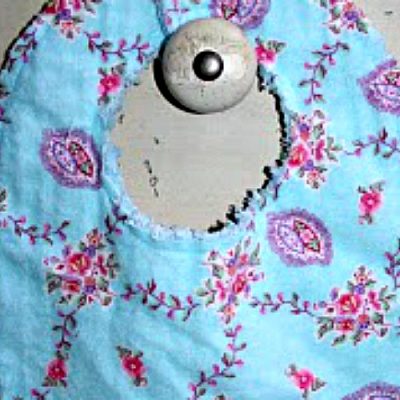 Shaggy Edge Bib