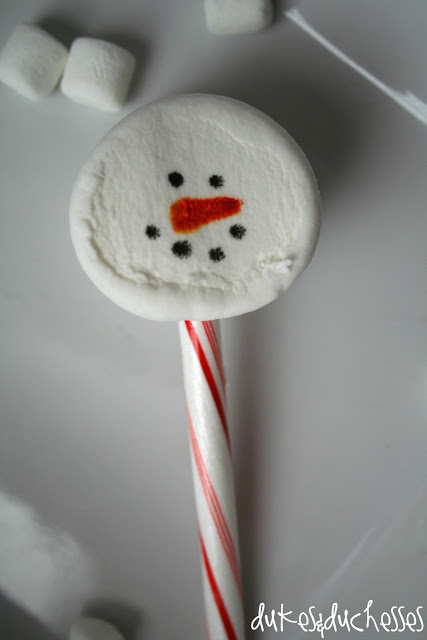 snowman hot cocoa bar