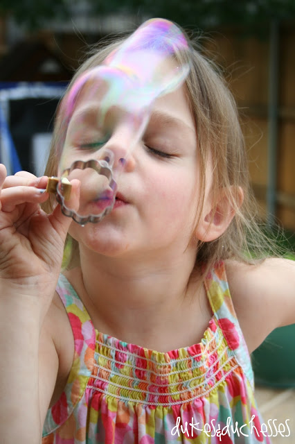 how to make homemade bubbles