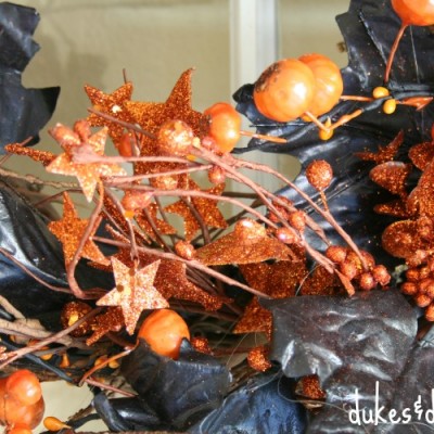 halloween wreath details