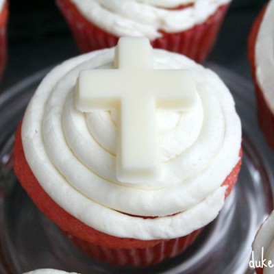 Cross Cupcakes