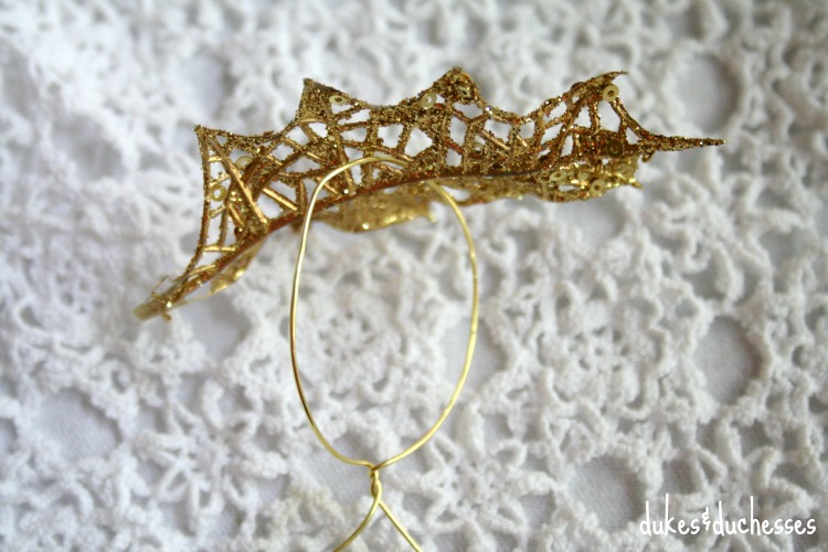 wire on napkin ring