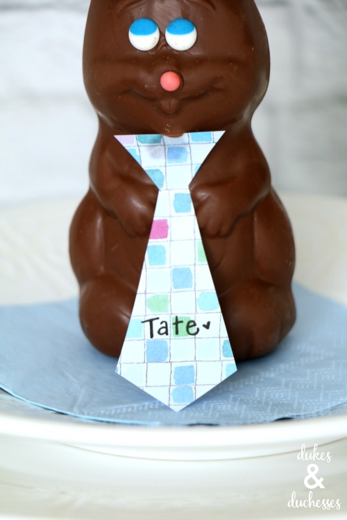 necktie place card on chocolate bunny