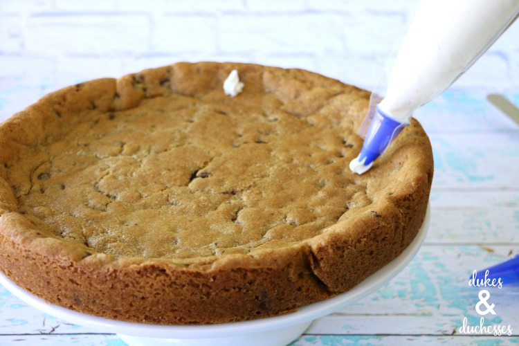 how to use pillsbury filled pastry bags