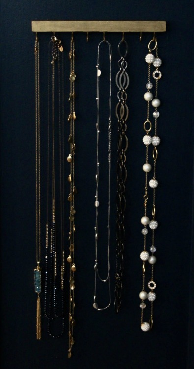 DIY necklace hanger