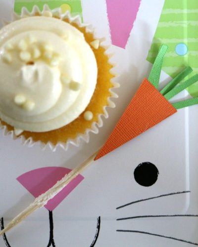 DIY paper carrot cupcake toppers for easter