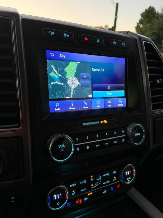 navigation on ford expedition